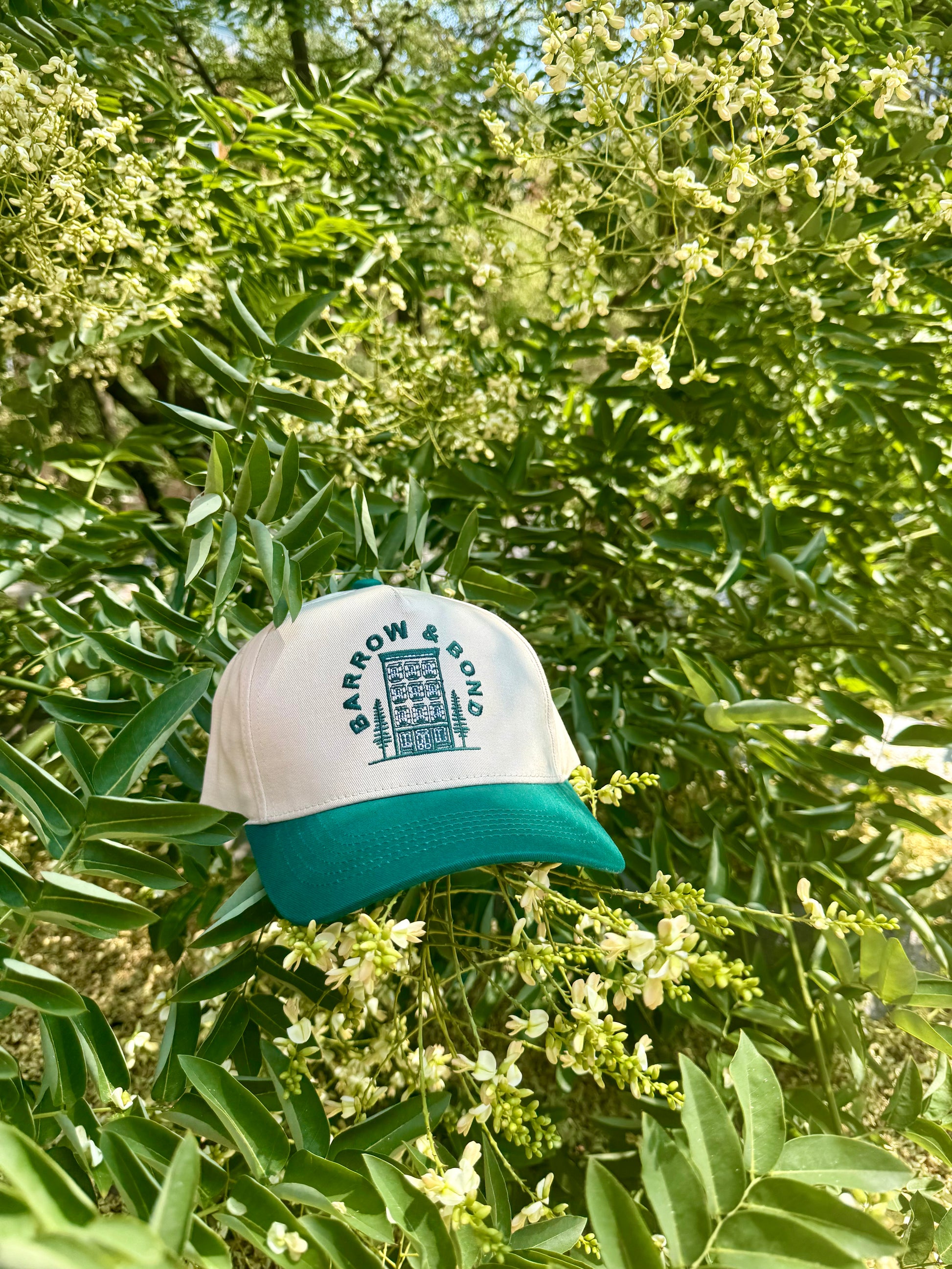 Barrow and Bond designer men's hat green and white 